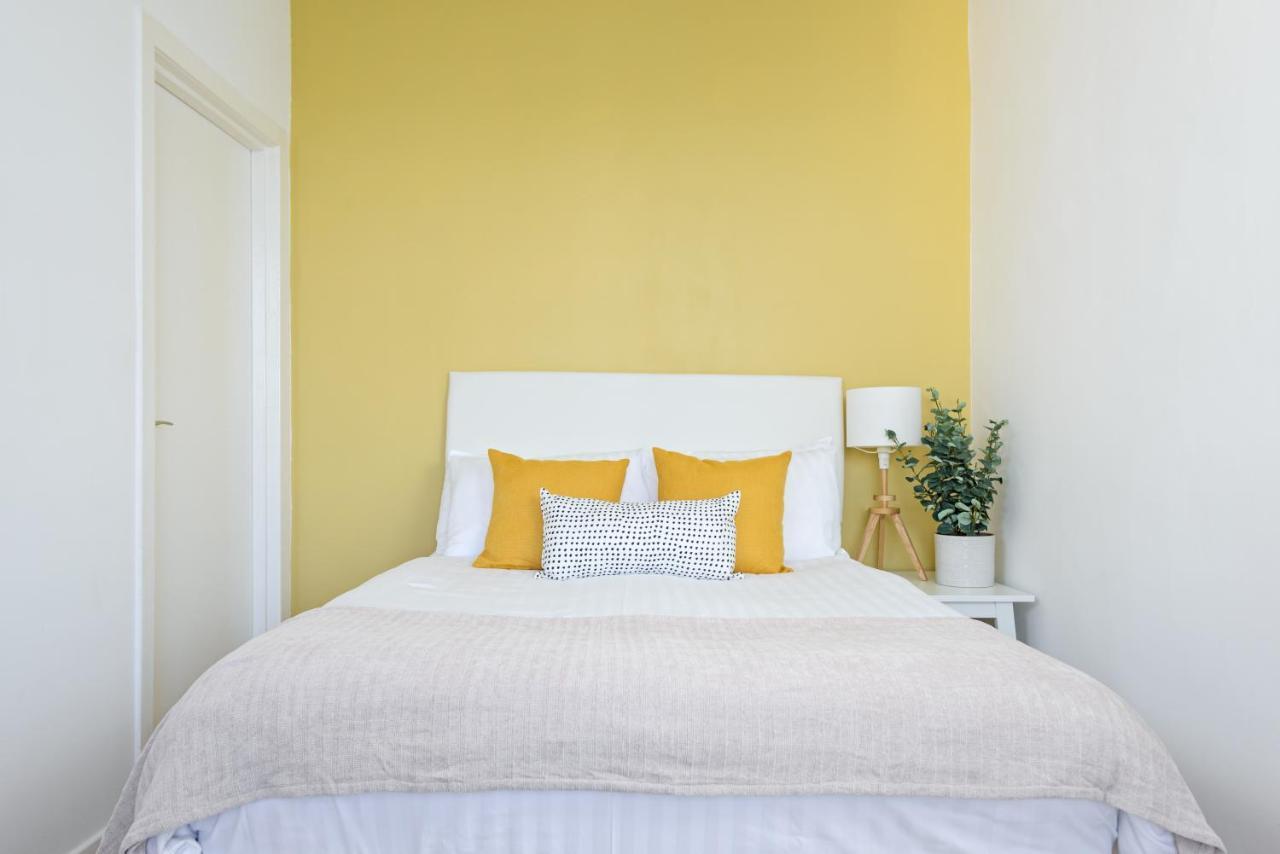 The West Bow View Apartment Edimburgo Esterno foto